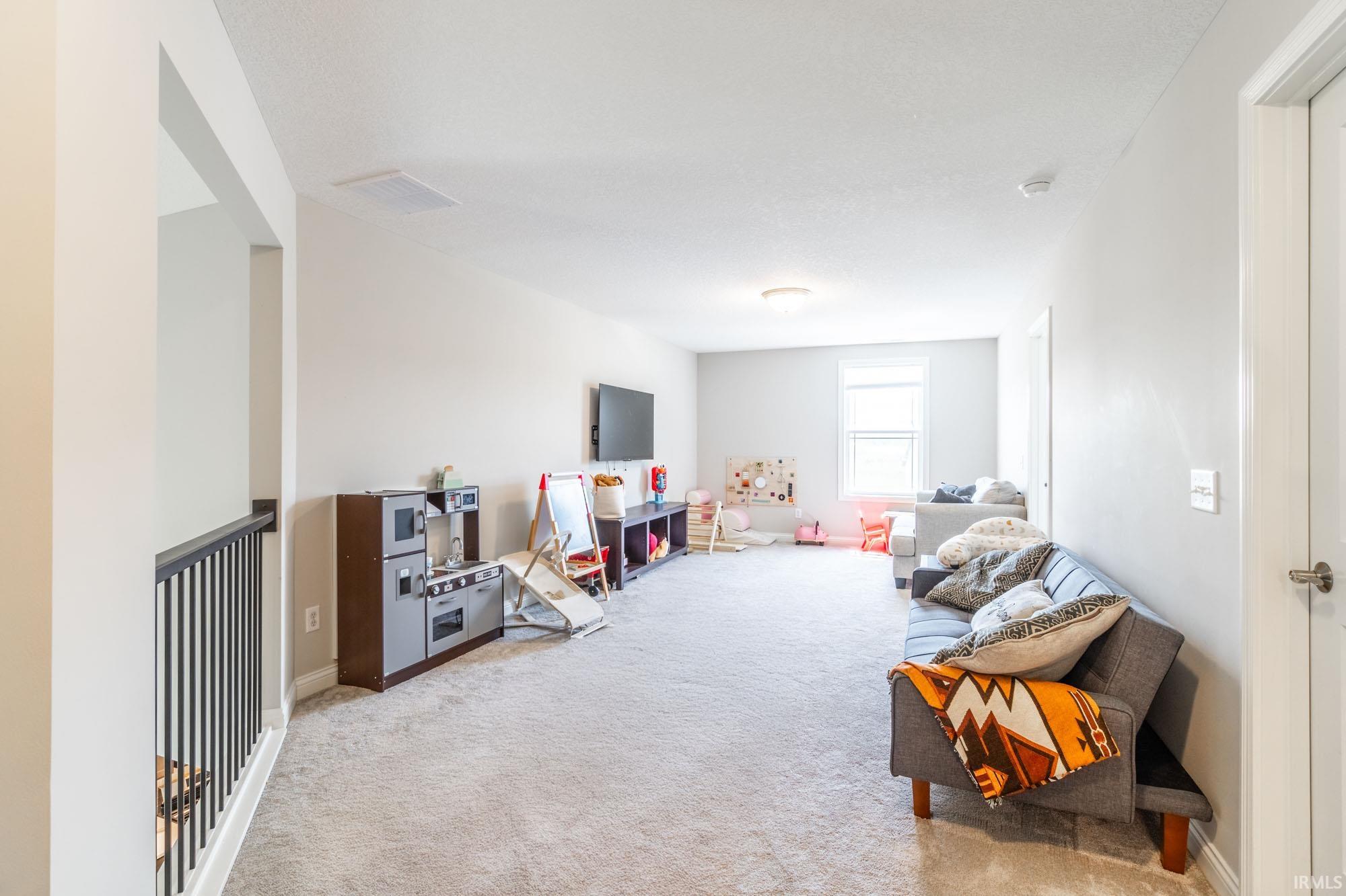 1472 Pyke Grove Pass Huntertown, IN 46748 - Photo 17 of 36