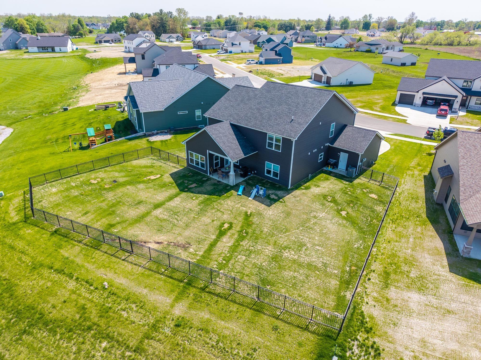 1472 Pyke Grove Pass Huntertown, IN 46748 - Photo 31 of 36