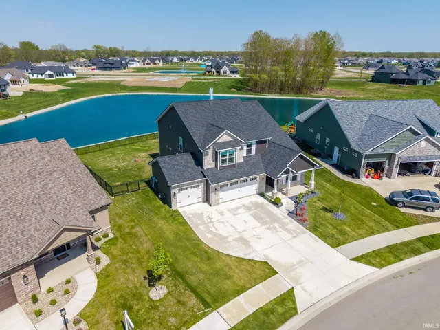 $529,900 | 1472 Pyke Grove Pass, Huntertown, IN 46748