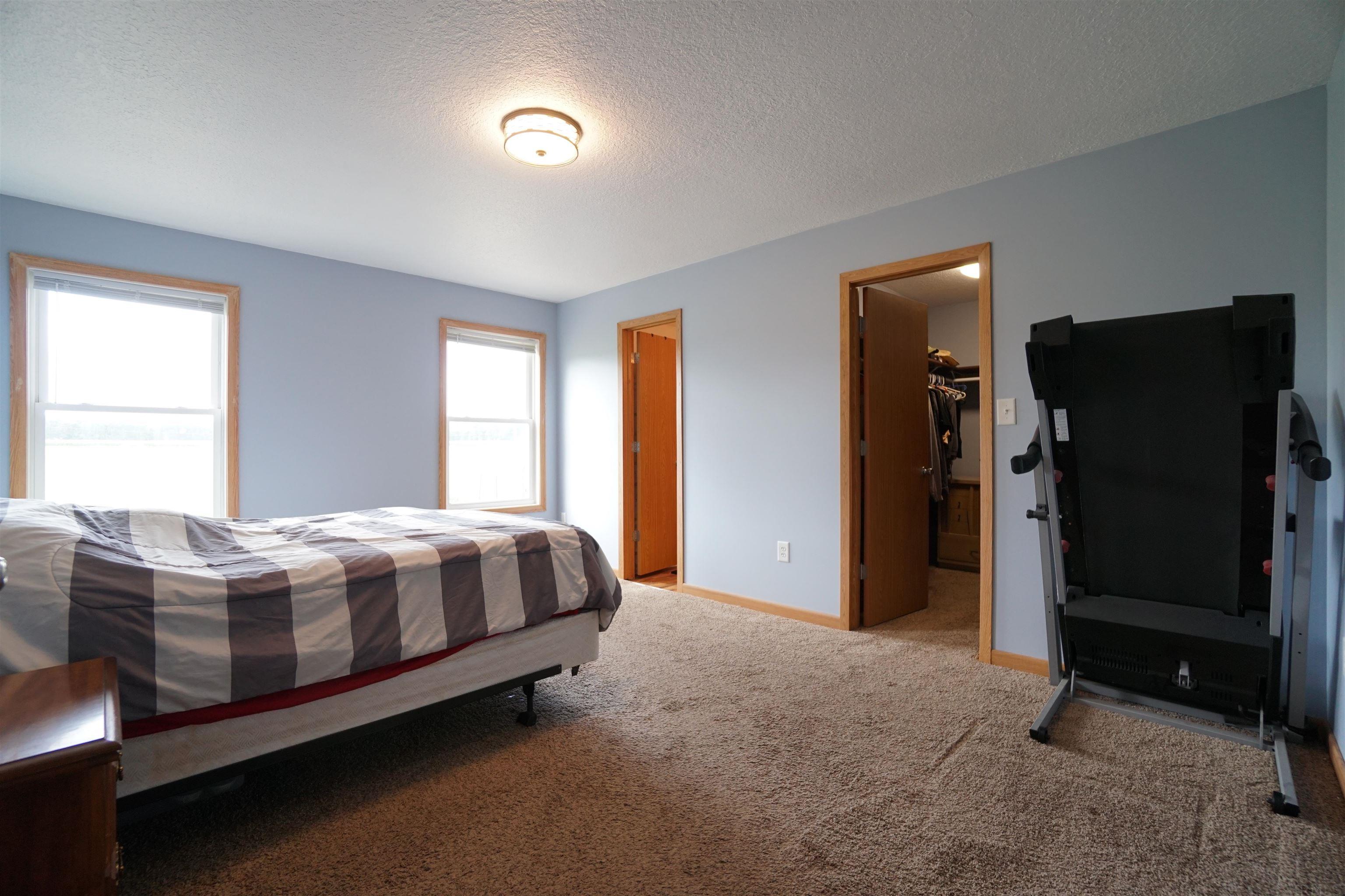 1825 South Country Club Road Warsaw, IN 46580 - Photo 11 of 36