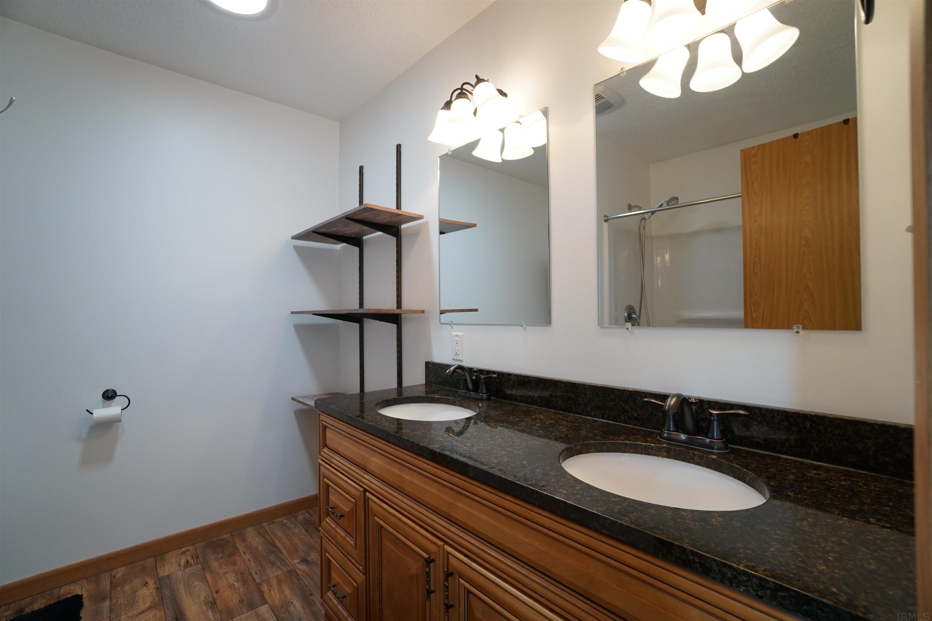 1825 South Country Club Road Warsaw, IN 46580 - Photo 13 of 36