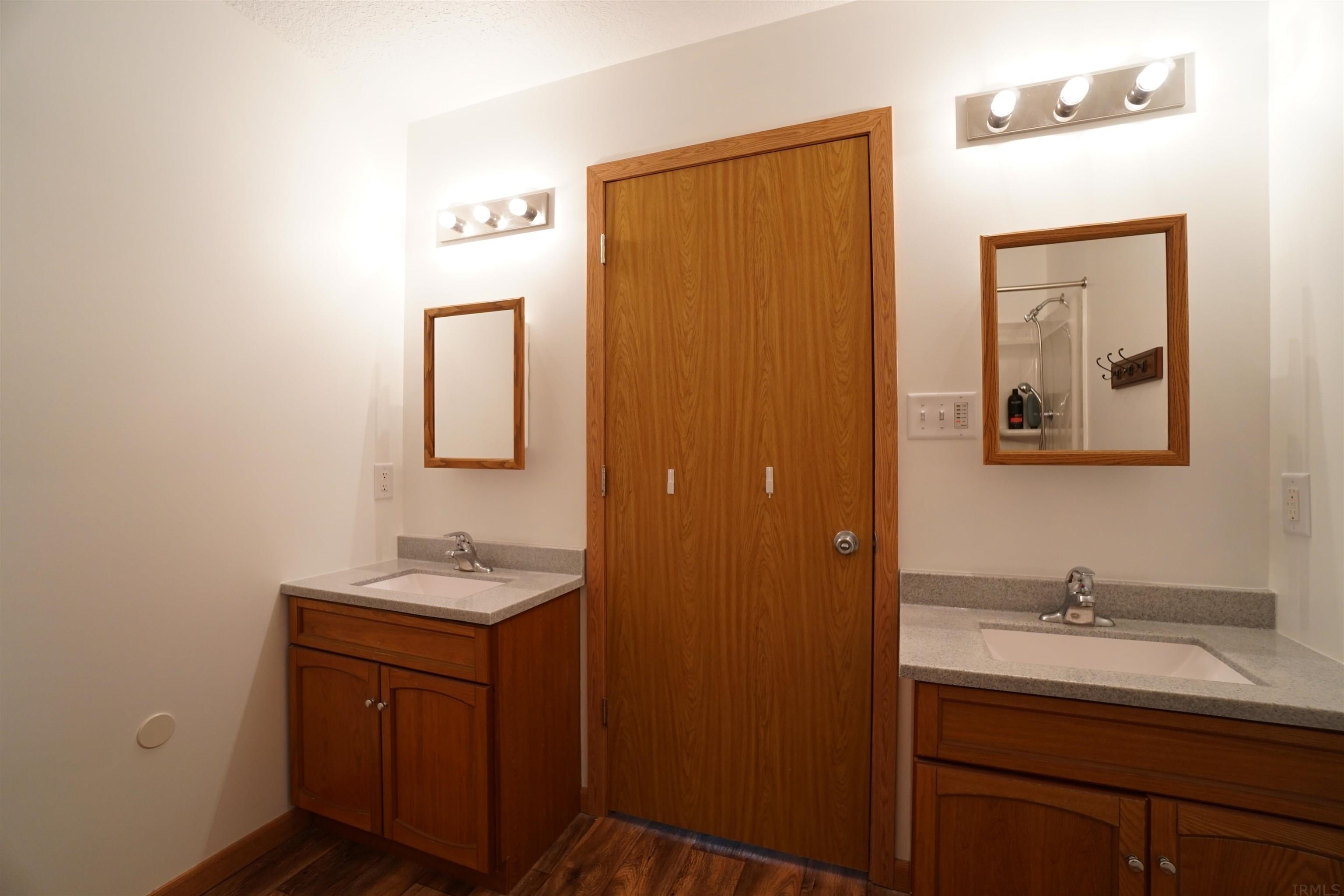 1825 South Country Club Road Warsaw, IN 46580 - Photo 16 of 36