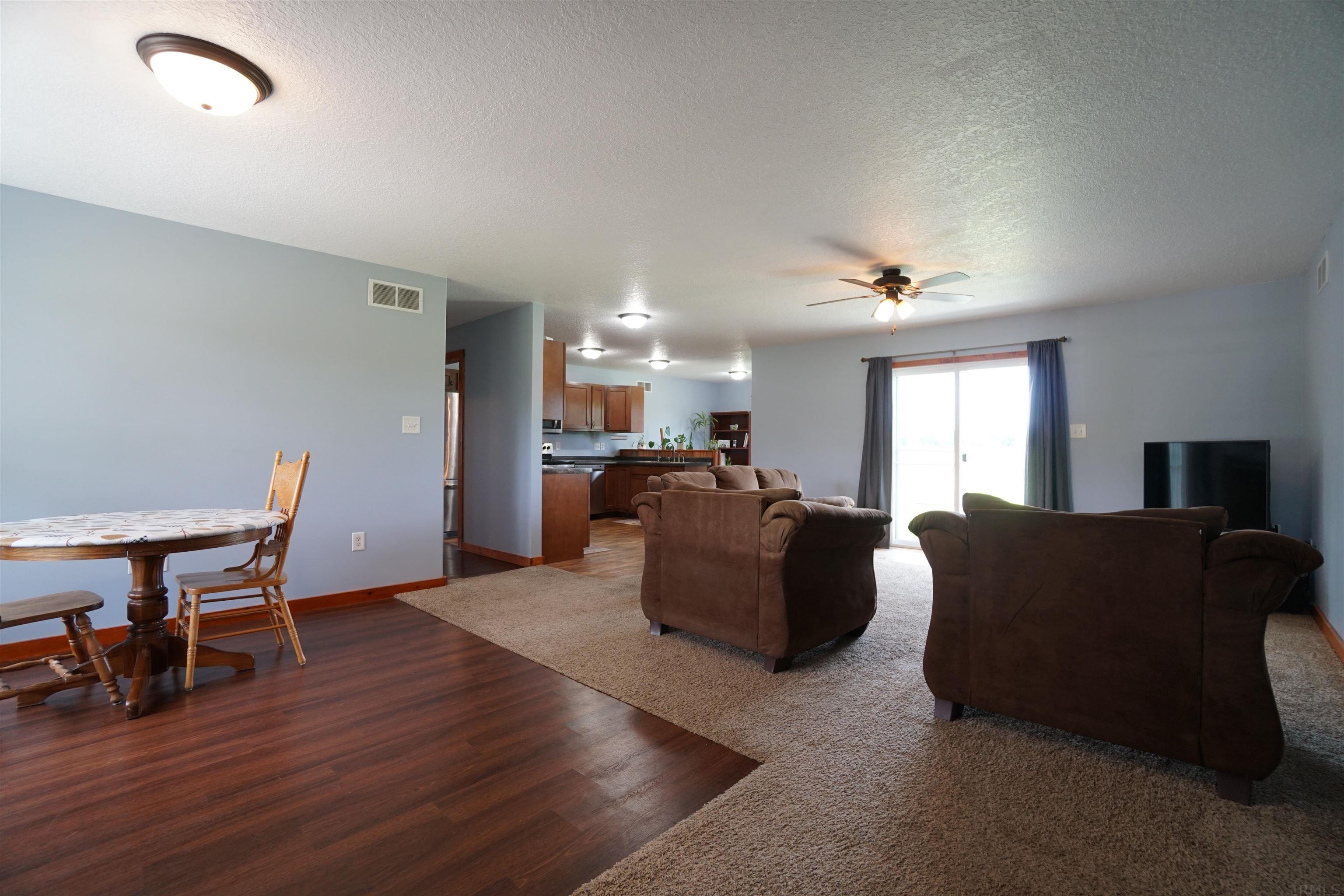 1825 South Country Club Road Warsaw, IN 46580 - Photo 2 of 36