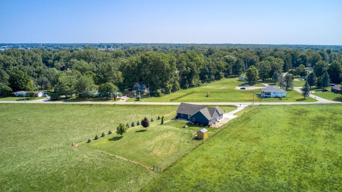 1825 South Country Club Road Warsaw, IN 46580 - Photo 32 of 36