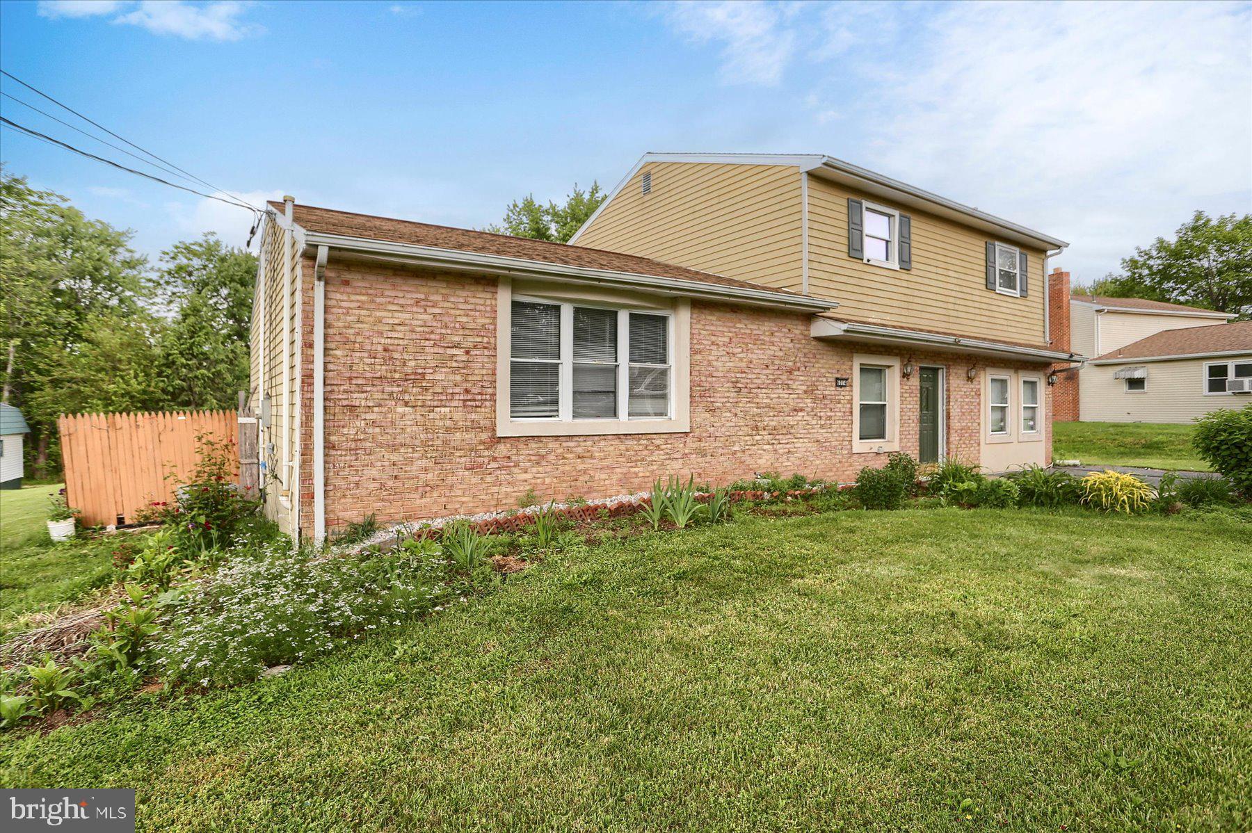 6014 Devonshire Heights Road Harrisburg, PA 17112 - Photo 2 of 21