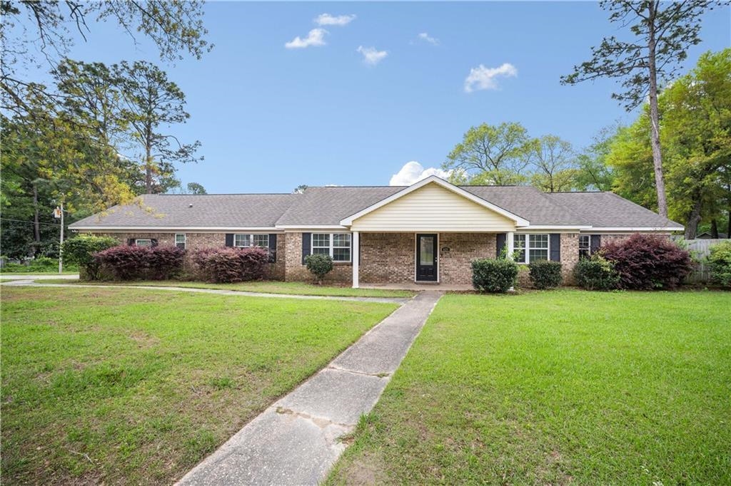 627 Spanish Main Daphne, AL 36527 - Photo 1 of 39 Front Of Structure