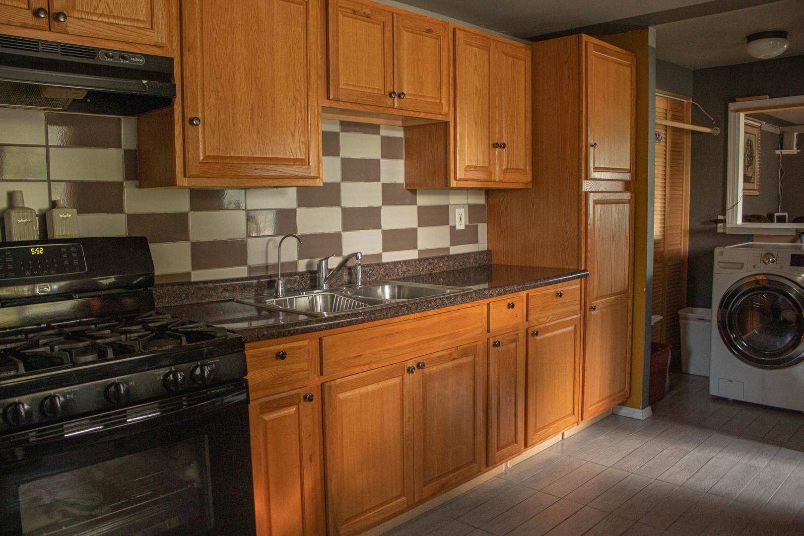 101 Siesta Road Carpentersville, IL 60110 - Photo 8 of 8