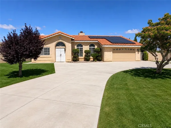 $389,000 | 9302 Jacaranda Avenue, Hesperia, CA 92345