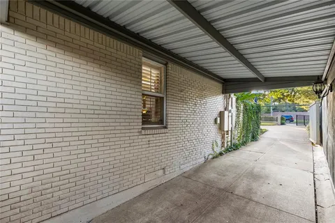 $1,000,000 | 1432 Sylvan Avenue, Dallas, TX 75208