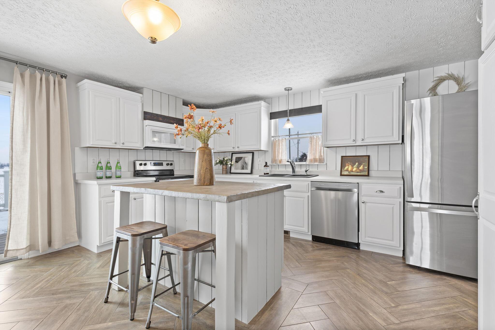 12019 Dunham Road Mount Vernon, OH 43050 - Photo 2 of 44 Kitchen