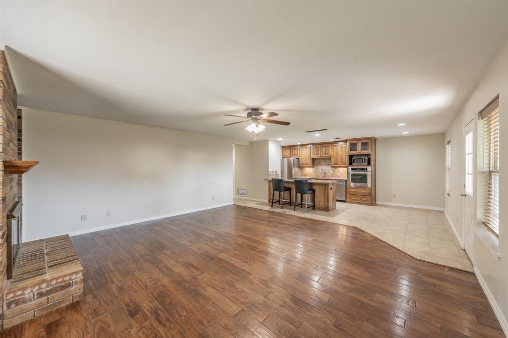 3609 Spring Meadow Lane Flower Mound, TX 75028 - Photo 3 of 32