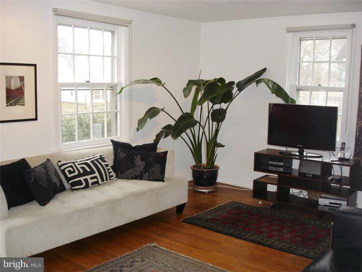 264 Crystal Terrace Haddonfield, NJ 08033 - Photo 2 of 23 Gallery Image 2