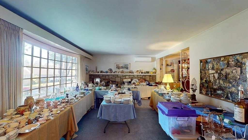 42 Ellis Drive Worcester, MA 01609 - Photo 11 of 29