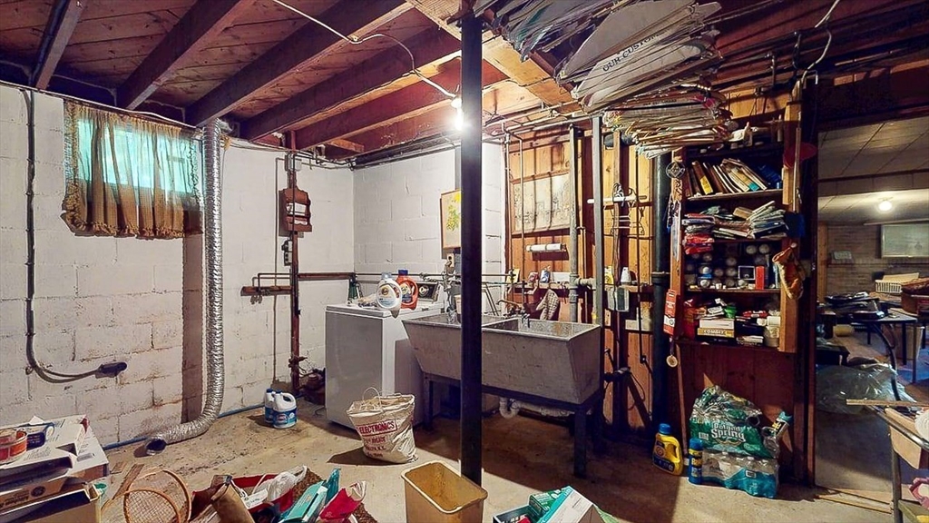 42 Ellis Drive Worcester, MA 01609 - Photo 23 of 29