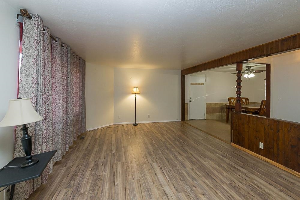 902 Valley Street Rock Springs, WY 82901 - Photo 6 of 41
