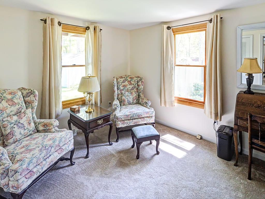 281 South Sandwich Road Mashpee, MA 02649 - Photo 13 of 25 a living room with furniture and a window