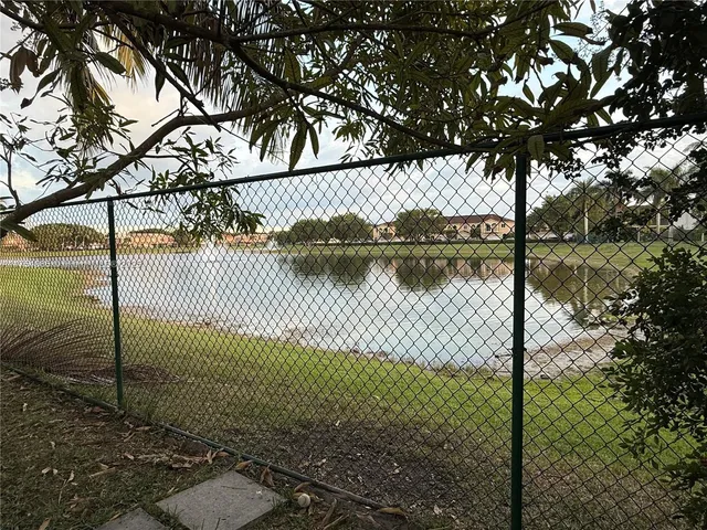 a view of a tennis court