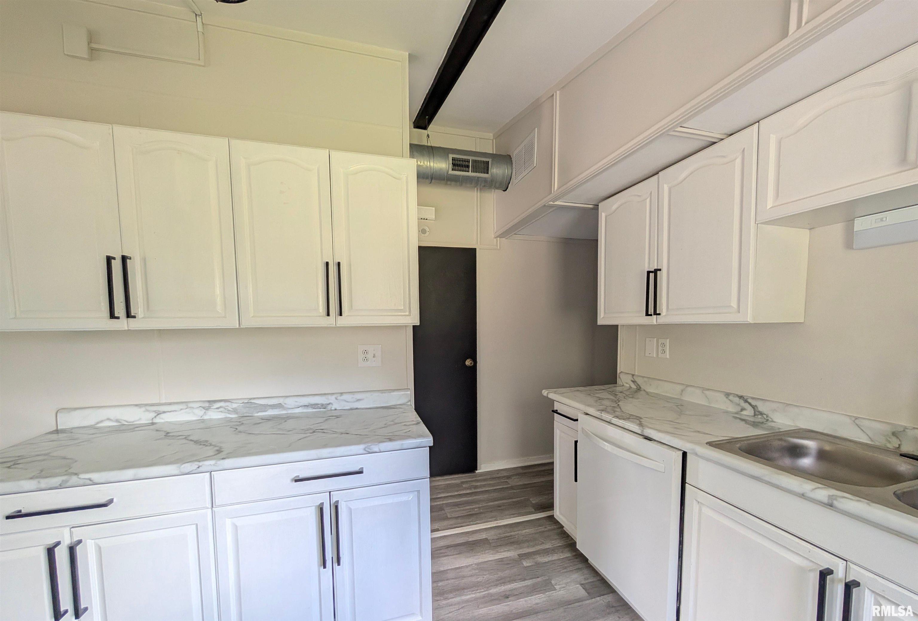 306 Pontiac Road Marquette Heights, IL 61554 - Photo 20 of 41