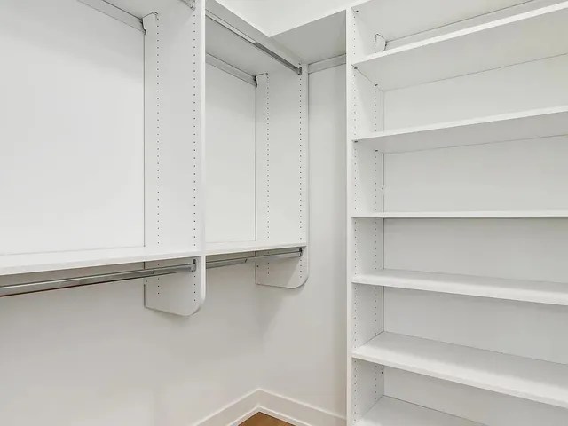 $4,250 | 3208 North Southport Avenue, Unit 307, Chicago, IL 60657