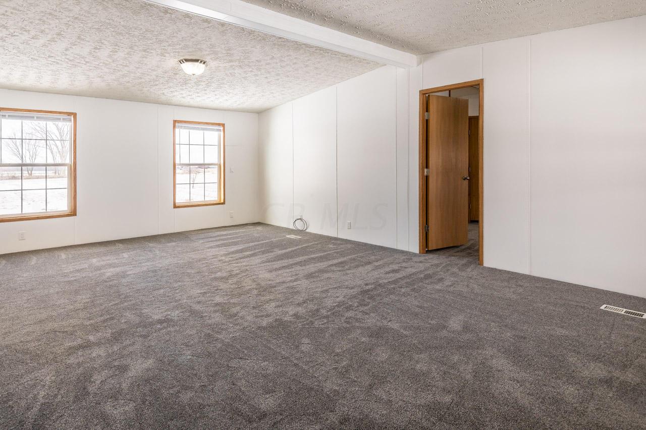 2447 Victory Road Marion, OH 43302 - Photo 9 of 28 Gallery Image 9