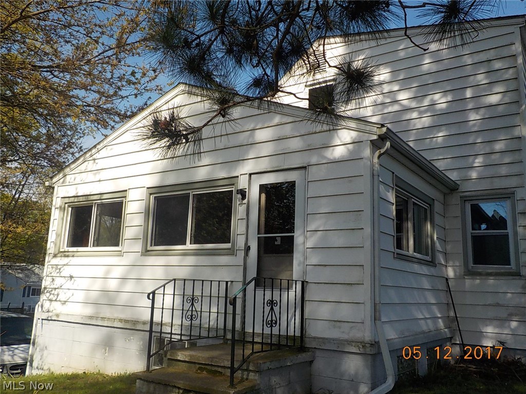 1682 Riverside Drive Akron, OH 44310 - Photo 5 of 25 Gallery Image 5