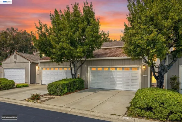 $600,000 | 2 Knoll Court, Hercules, CA 94547