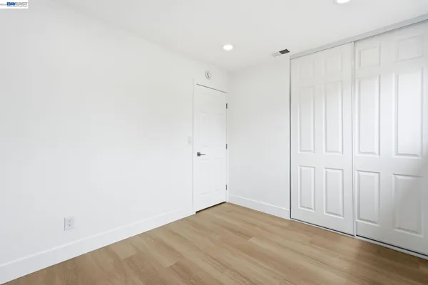 $600,000 | 2 Knoll Court, Hercules, CA 94547