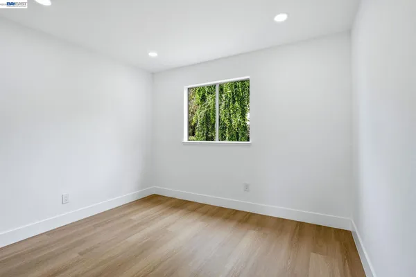 $600,000 | 2 Knoll Court, Hercules, CA 94547