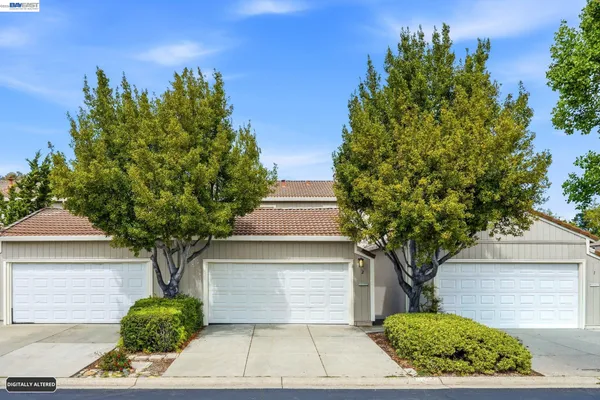 $600,000 | 2 Knoll Court, Hercules, CA 94547