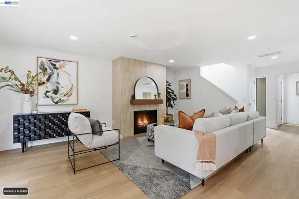 $600,000 | 2 Knoll Court, Hercules, CA 94547
