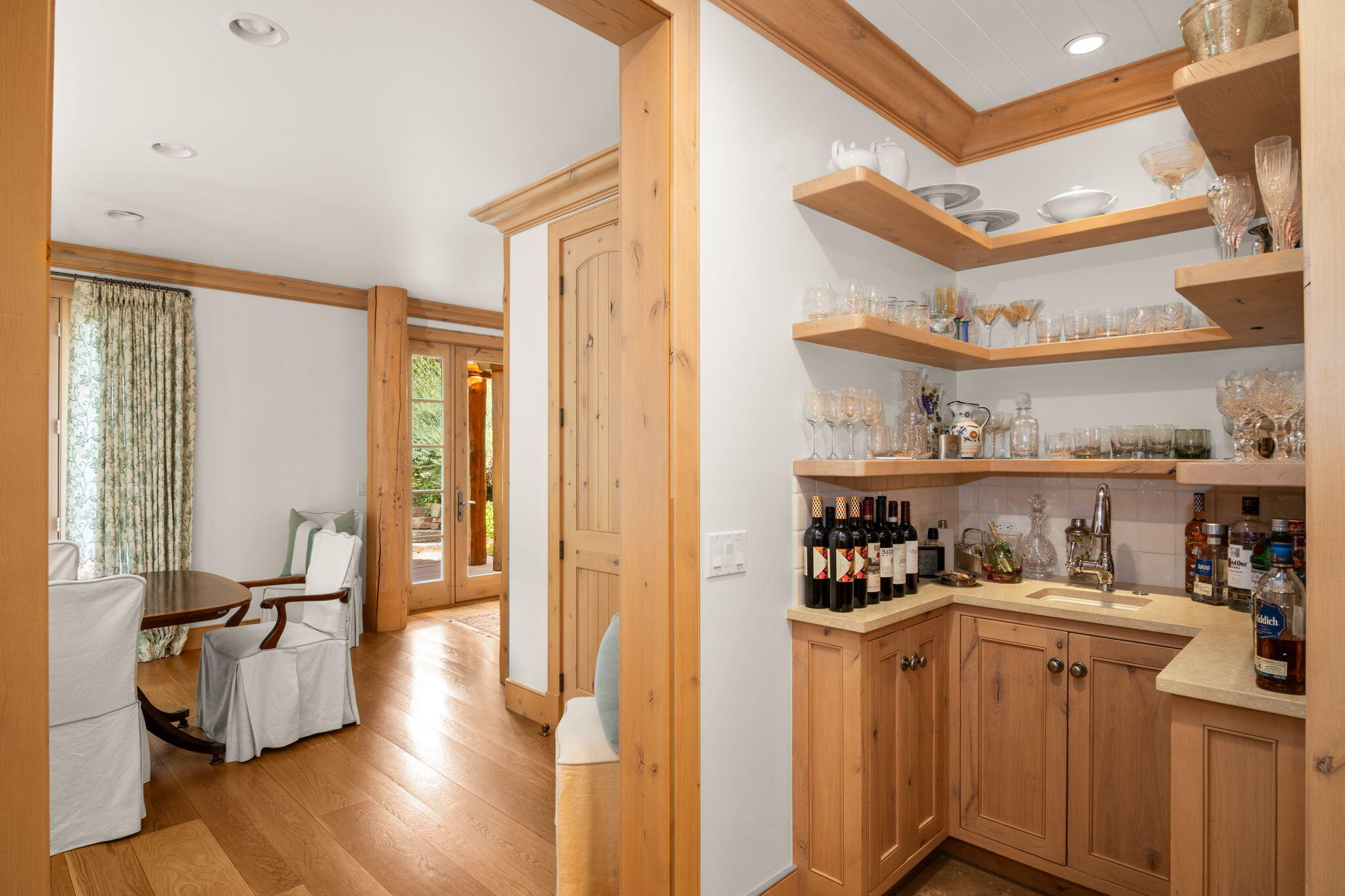 7 Rose Court Sun Valley, ID 83353 - Photo 23 of 50 Wet Bar