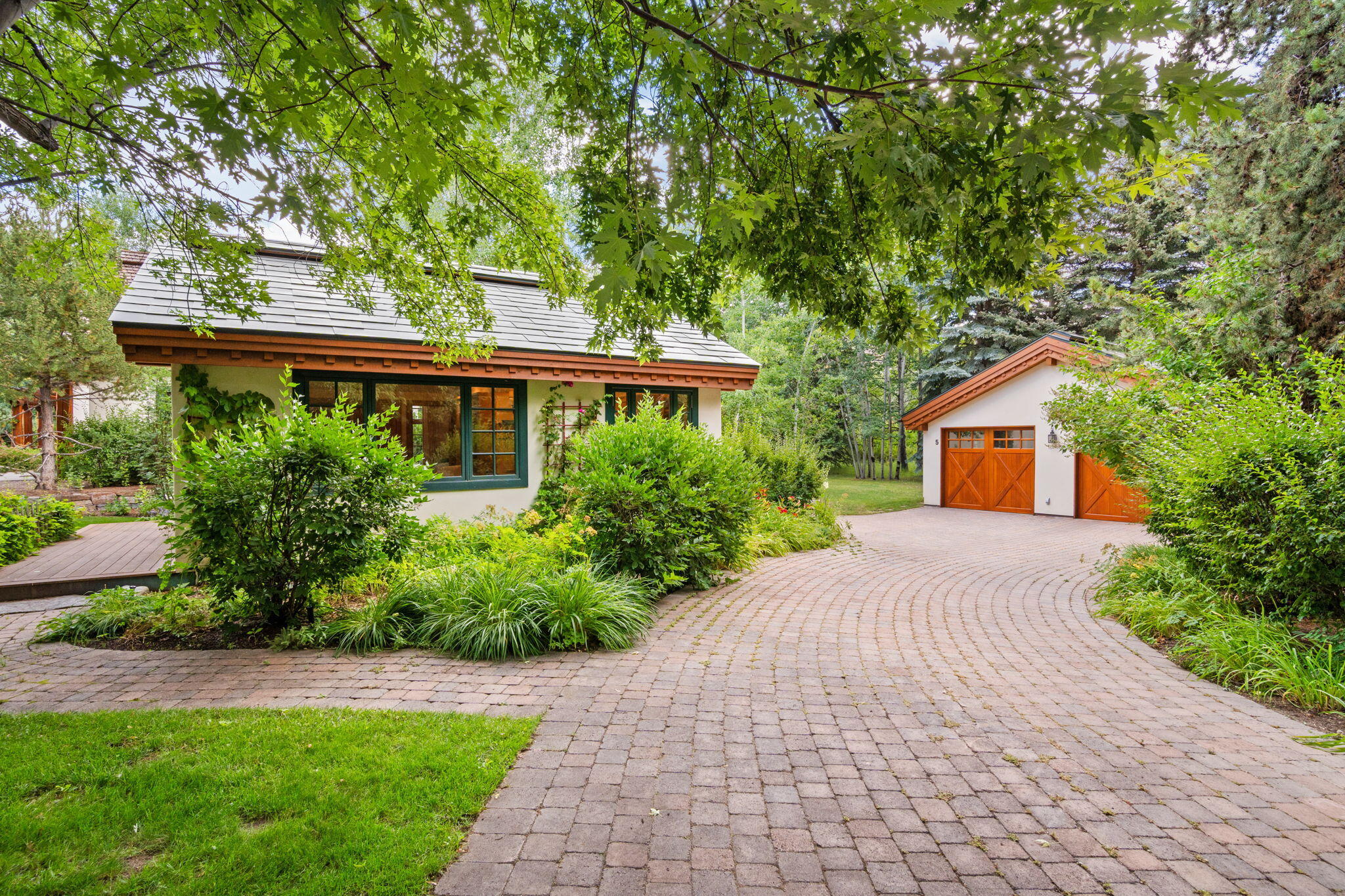 7 Rose Court Sun Valley, ID 83353 - Photo 3 of 50 Guest house and Garage
