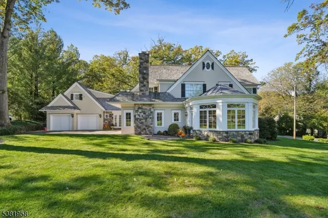 $4,965,000 | 55 Oxbow Lane, Summit, NJ 07901