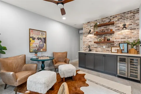 $925,000 | 1806 McDuffie Street, Houston, TX 77019