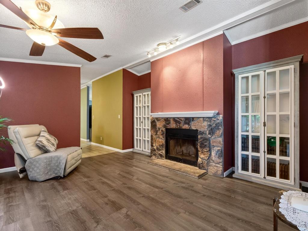 13051 Cherokee Road Sanger, TX 76266 - Photo 5 of 40