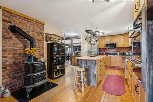 $680,000 | 867 East Bethel Road, Randolph, VT 05061