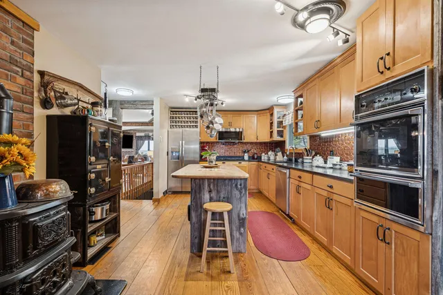 $680,000 | 867 East Bethel Road, Randolph, VT 05061