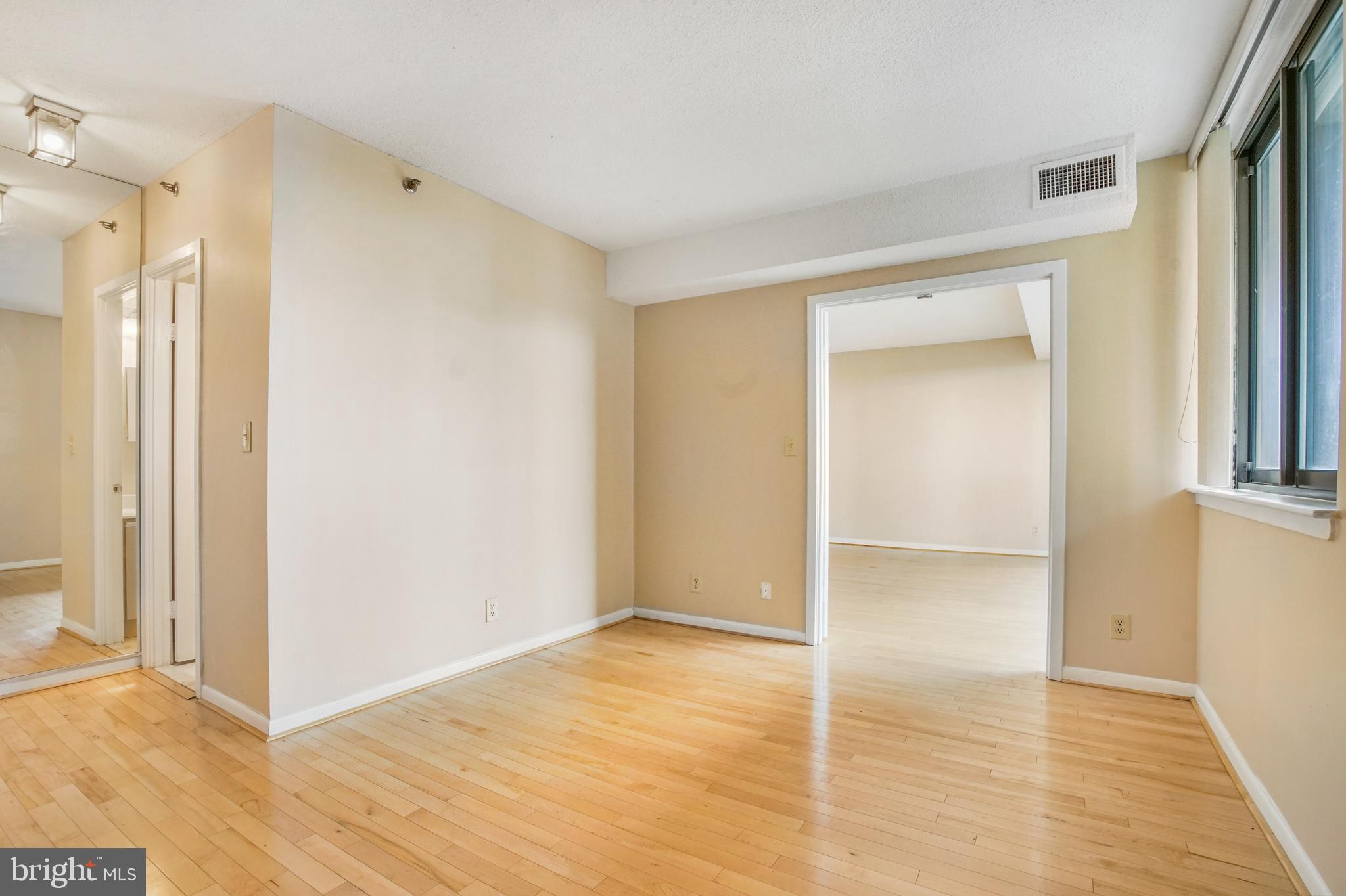 5505 Seminary Road, Unit 1203N Falls Church, VA 22041 - Photo 7 of 18