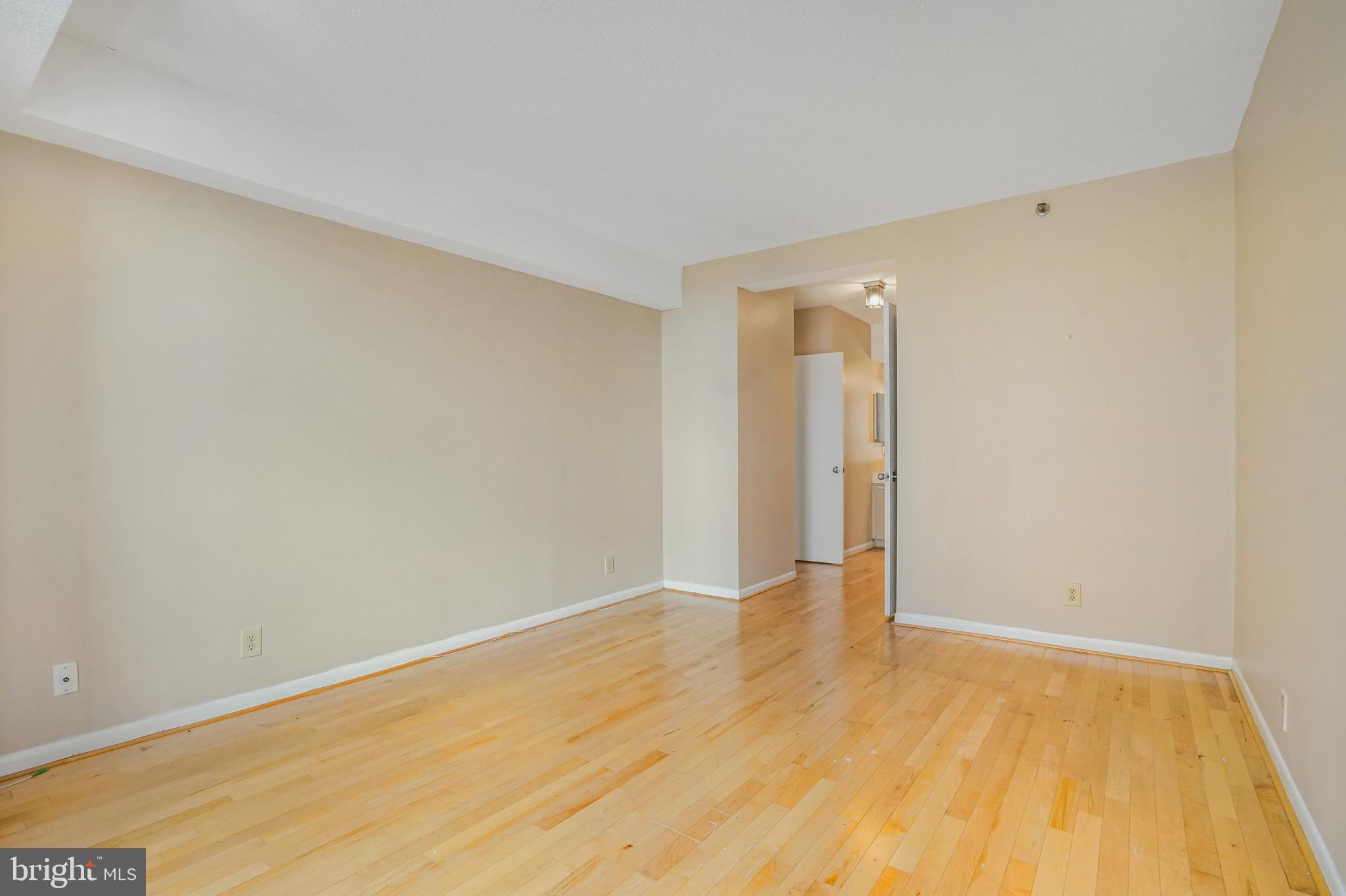 5505 Seminary Road, Unit 1203N Falls Church, VA 22041 - Photo 10 of 18