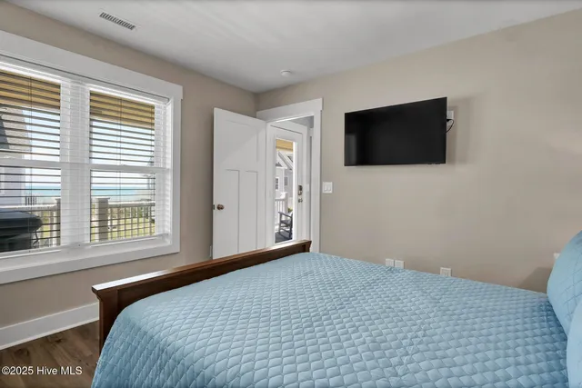 $2,150,000 | 4254 Island Drive, North Topsail Beach, NC 28460