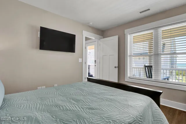 $2,150,000 | 4254 Island Drive, North Topsail Beach, NC 28460