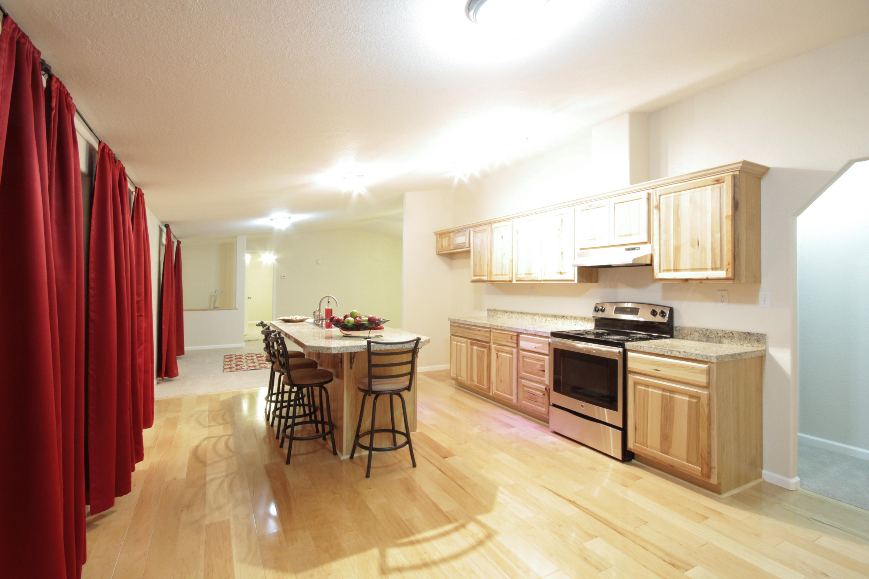 7690 Conley Road Flagstaff, AZ 86004 - Photo 2 of 10 kitchen3