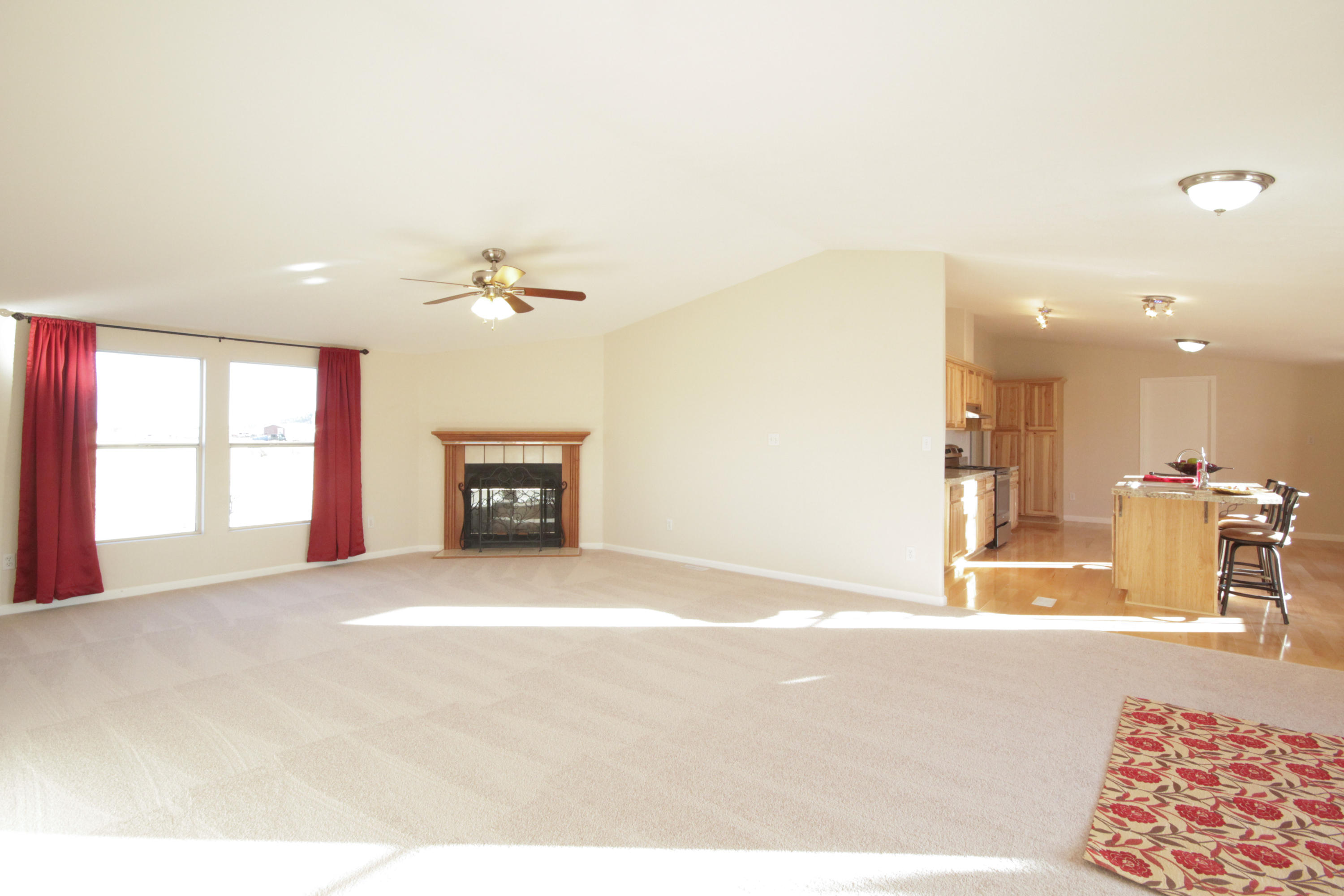 7690 Conley Road Flagstaff, AZ 86004 - Photo 5 of 10 living