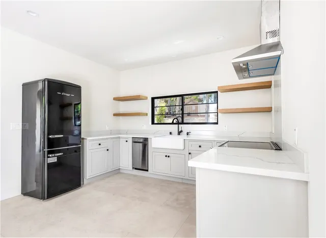 $7,500 | 936 Orlando Avenue, West Hollywood, CA 90069