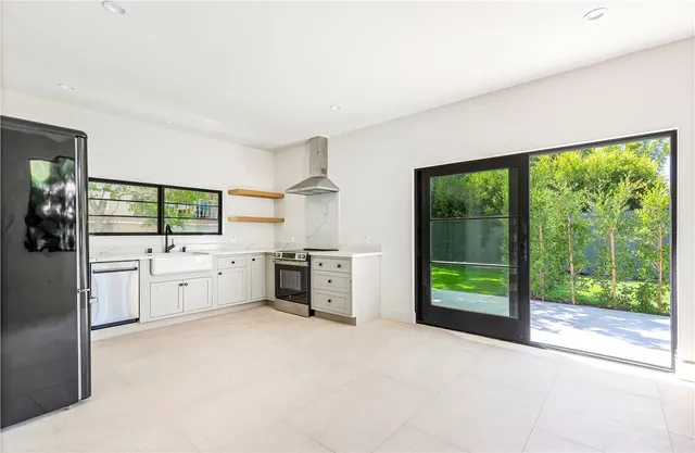 $7,500 | 936 Orlando Avenue, West Hollywood, CA 90069