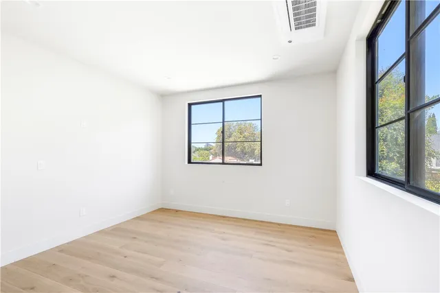 $7,500 | 936 Orlando Avenue, West Hollywood, CA 90069