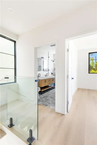 $7,500 | 936 Orlando Avenue, West Hollywood, CA 90069