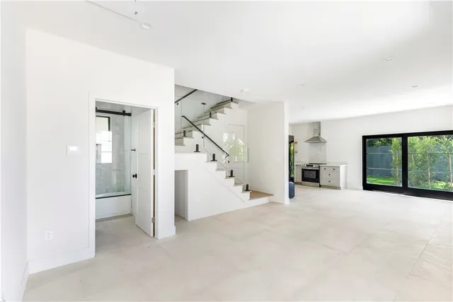 $7,500 | 936 Orlando Avenue, West Hollywood, CA 90069