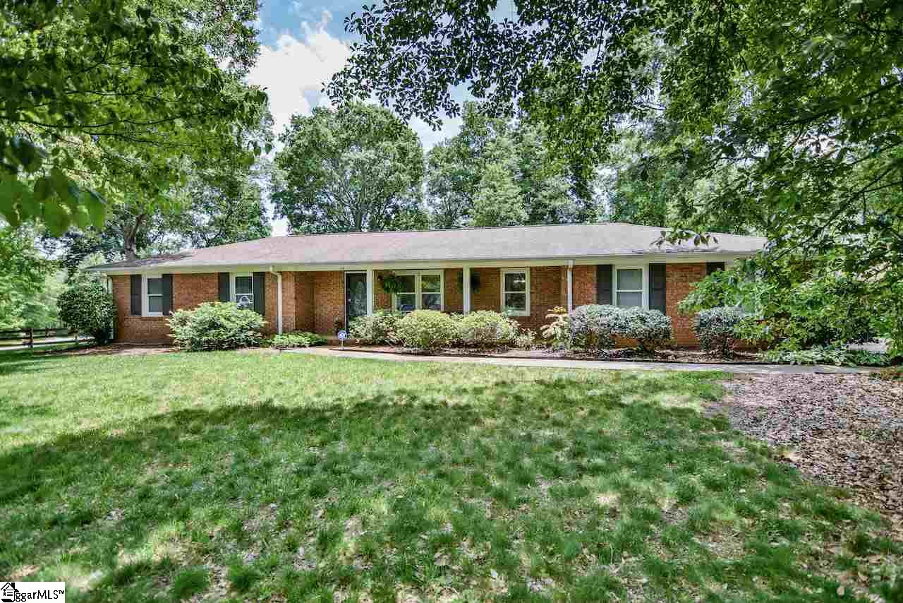 118 Brookbend Road Mauldin, SC 29662 - Photo 1 of 25 Gallery Image 1