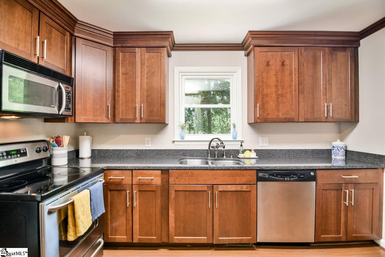 118 Brookbend Road Mauldin, SC 29662 - Photo 11 of 25 Gallery Image 11